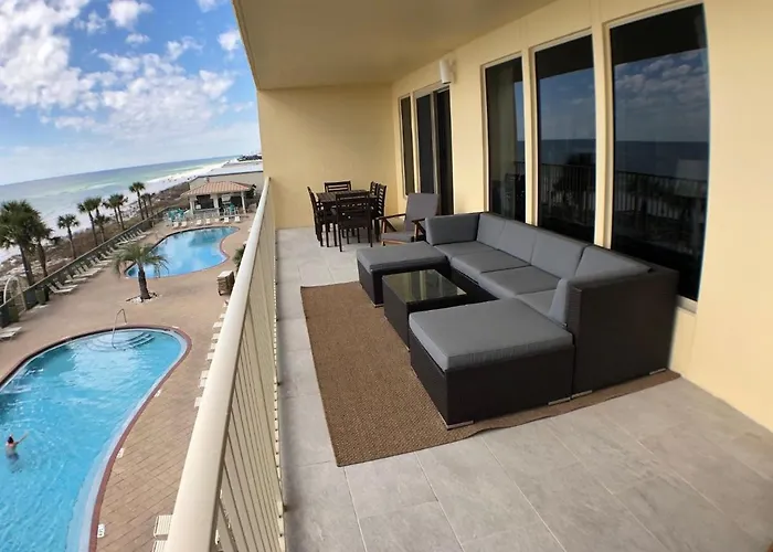 Astonishing Beacfront Condo With 360 Sqft Balcony Facing The Ocean - Unit 0302